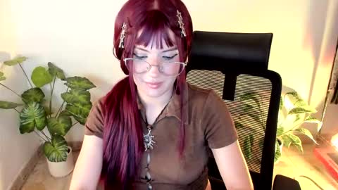Snapshot of meridaxbrave_ chatting on September 21, 2:26 am laura 3 i am independent model online show from September 21, 2:26 am