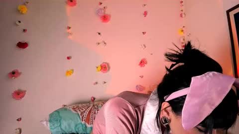 Snapshot of merlynn_ chatting on December 5, 2:26 am Diane 3 online show from December 5, 2:26 am
