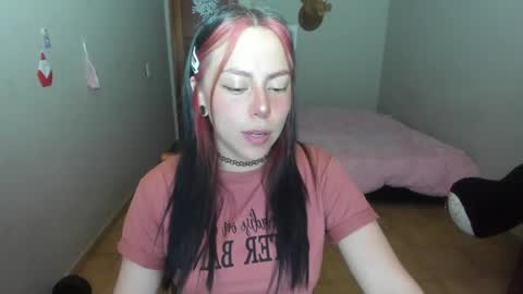 Snapshot of mey090 chatting on January 30, 11:13 pm Mey online show from January 30, 11:13 pm