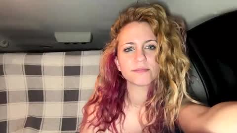 mezzy69 online show from January 4, 9:32 am