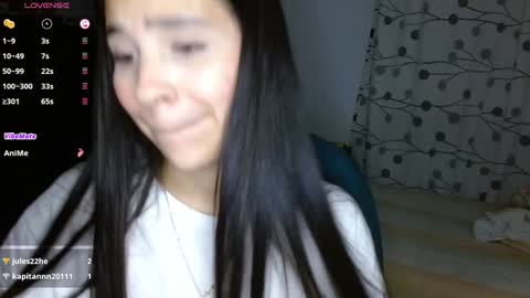 Mia online show from December 18, 2:53 am