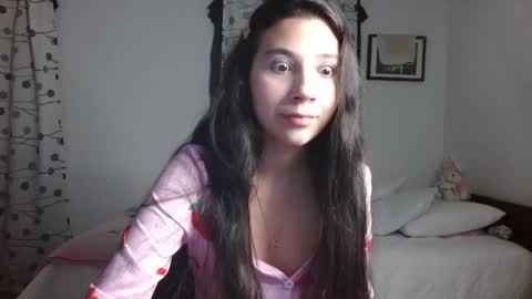 Mia online show from January 17, 1:04 am