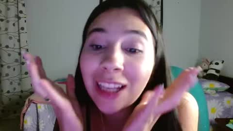 Mia online show from March 4, 3:55 am