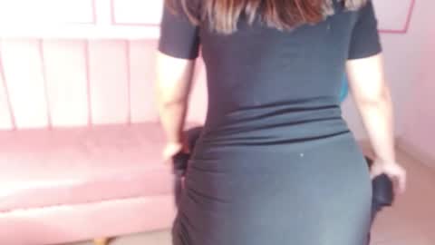 Mia  online show from March 1, 7:26 pm