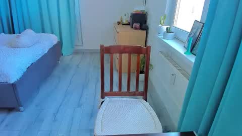 Snapshot of mia_brackenridge chatting on September 11, 9:21 am Mia6969 online show from September 11, 9:21 am