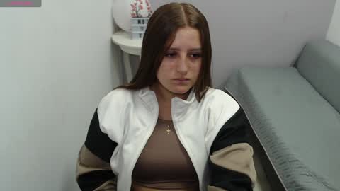 Snapshot of mia_diaz1 chatting on January 27, 12:58 pm Mia online show from January 27, 12:58 pm