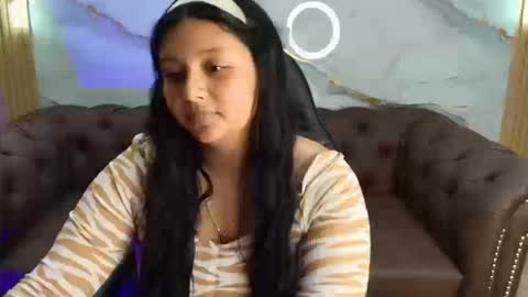 Mia online show from September 16, 8:34 pm