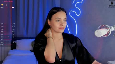Mia online show from January 27, 11:32 am