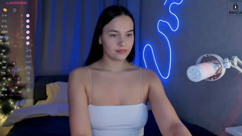 Mia online show from January 14, 11:31 am