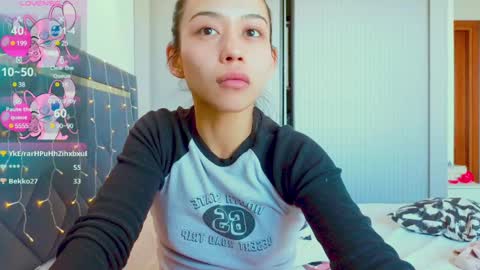 Mia online show from March 6, 10:30 am