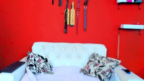 Mia sophiia online show from January 9, 1:50 am