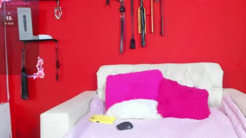 Mia sophiia online show from December 5, 5:10 am