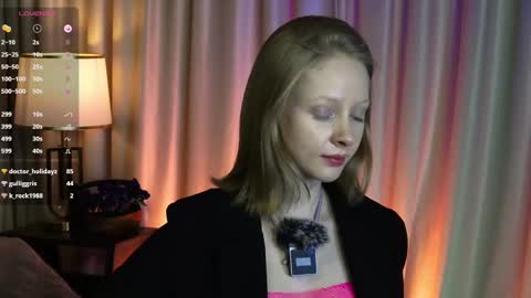 Snapshot of mia_vebes chatting on February 11, 8:42 pm Mia online show from February 11, 8:42 pm