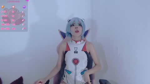 Mia online show from December 27, 3:04 pm