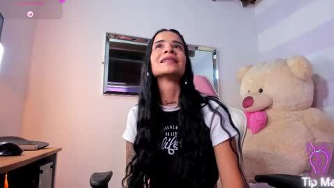miadiamondd online show from March 1, 7:59 pm