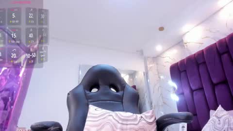 miadiamondd online show from September 20, 1:03 pm