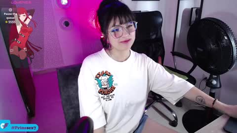 Mia online show from January 26, 1:36 pm