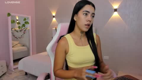 Mia Gomez online show from February 18, 1:44 pm