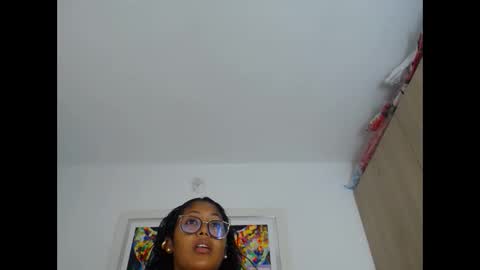 miajoseph_ online show from February 15, 8:11 am