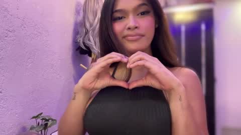 Snapshot of miapasita chatting on February 17, 12:54 am Mia online show from February 17, 12:54 am
