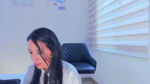 Snapshot of miarouss3 chatting on March 10, 6:56 pm My name is Mia Please say hello I like to chat with you. If you have requests or dirty talk please use tip online show from March 10, 6:56 pm