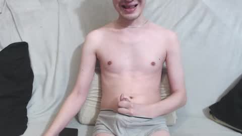 Snapshot of michael_danymans chatting on February 21, 11:22 am Michael online show from February 21, 11:22 am