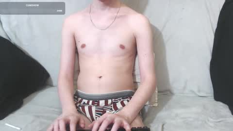 Snapshot of michael_danymans chatting on March 5, 10:10 pm Michael online show from March 5, 10:10 pm