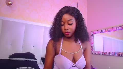 Snapshot of michaelacox chatting on March 3, 7:17 pm Michel online show from March 3, 7:17 pm