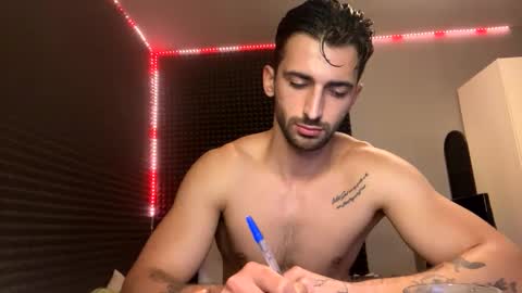 Snapshot of michelemagnetico chatting on September 11, 11:28 pm michelemagnetico online show from September 11, 11:28 pm