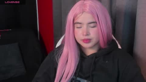 michell_petty01 online show from January 31, 3:55 pm