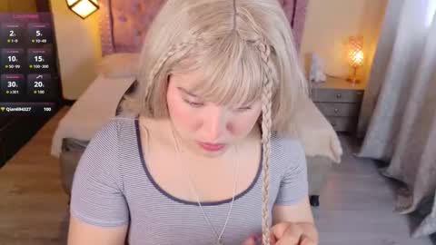 michell_petty01 online show from September 18, 5:06 pm