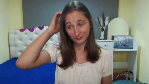 Snapshot of michellee11 chatting on September 22, 11:14 am Michel online show from September 22, 11:14 am