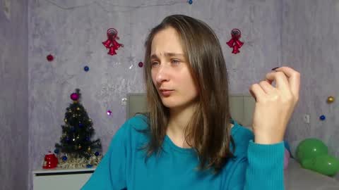 Snapshot of michellee11 chatting on January 12, 12:12 pm Michel online show from January 12, 12:12 pm