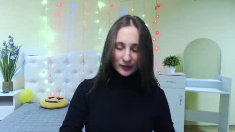 Snapshot of michellee11 chatting on January 20, 12:18 pm Michel online show from January 20, 12:18 pm