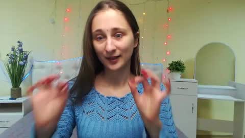 Snapshot of michellee11 chatting on February 6, 12:15 pm Michel online show from February 6, 12:15 pm