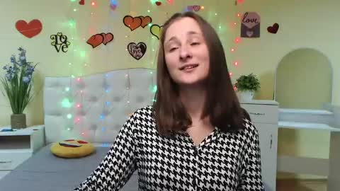 Snapshot of michellee11 chatting on March 7, 3:39 pm Michel online show from March 7, 3:39 pm