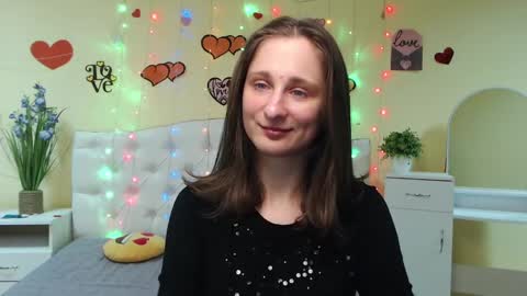 Snapshot of michellee11 chatting on March 5, 12:11 pm Michel online show from March 5, 12:11 pm