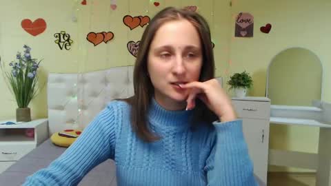 Snapshot of michellee11 chatting on February 17, 12:16 pm Michel online show from February 17, 12:16 pm