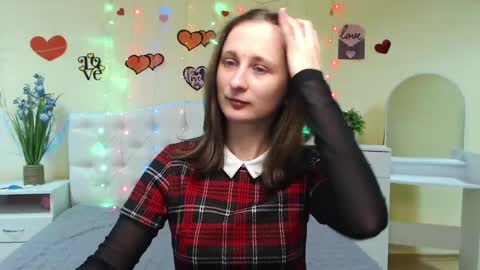 Snapshot of michellee11 chatting on February 28, 11:58 am Michel online show from February 28, 11:58 am