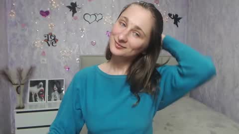 Snapshot of michellee11 chatting on February 13, 3:24 pm Michel online show from February 13, 3:24 pm