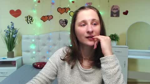 Snapshot of michellee11 chatting on February 25, 12:05 pm Michel online show from February 25, 12:05 pm