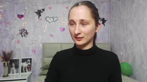 Snapshot of michellee11 chatting on February 4, 3:15 pm Michel online show from February 4, 3:15 pm
