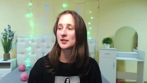 Snapshot of michellee11 chatting on January 28, 3:14 pm Michel online show from January 28, 3:14 pm