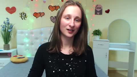 Snapshot of michellee11 chatting on February 19, 3:38 pm Michel online show from February 19, 3:38 pm