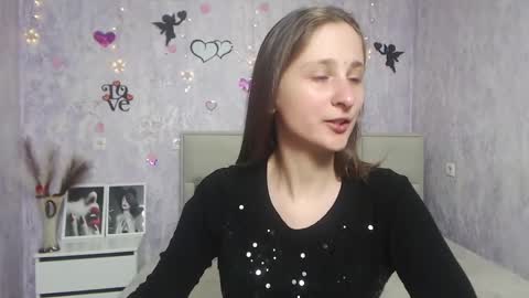 Snapshot of michellee11 chatting on March 12, 12:04 pm Michel online show from March 12, 12:04 pm