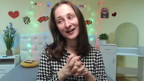Snapshot of michellee11 chatting on March 7, 12:01 pm Michel online show from March 7, 12:01 pm