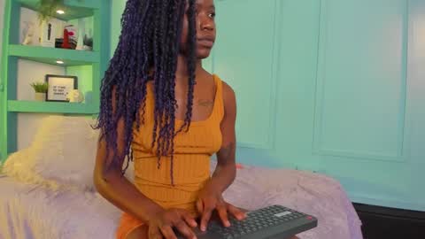 Snapshot of michellepose chatting on September 9, 7:36 pm michellepose online show from September 9, 7:36 pm