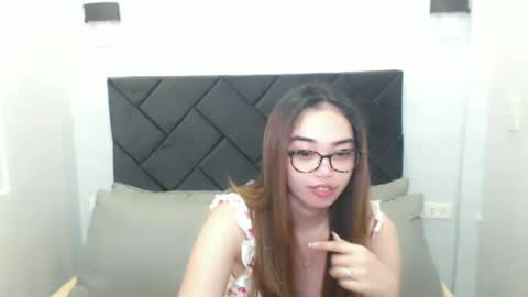 Snapshot of midnightbunny_ chatting on December 23, 1:51 am Bunny 3 online show from December 23, 1:51 am