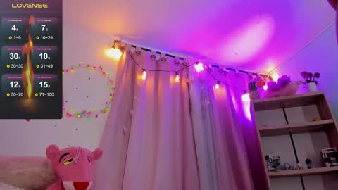 Snapshot of miia_bakeer_ chatting on September 10, 2:29 pm miia bakeer online show from September 10, 2:29 pm