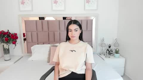 Snapshot of miia_palmerr chatting on March 6, 11:14 am Mia online show from March 6, 11:14 am